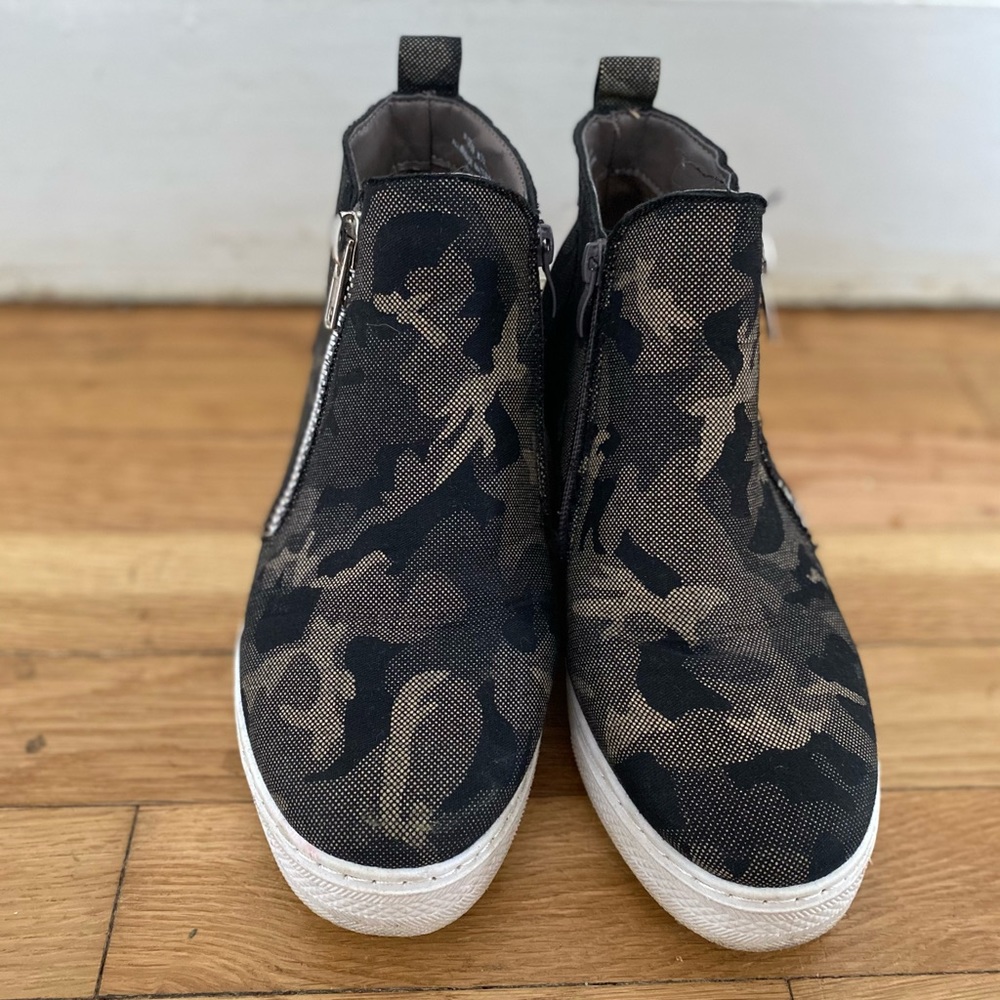 Canvas army high tops